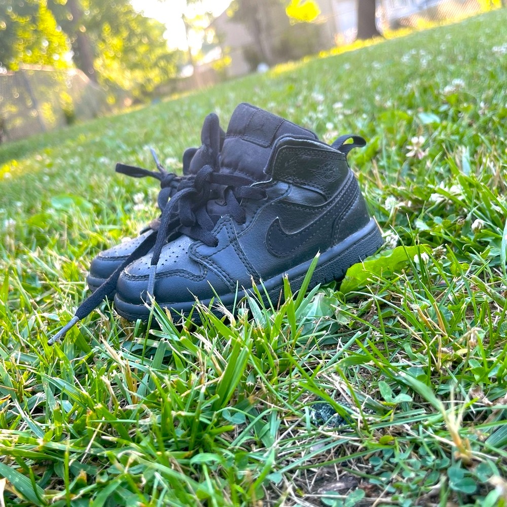 Kids Nike High Tops Size 7